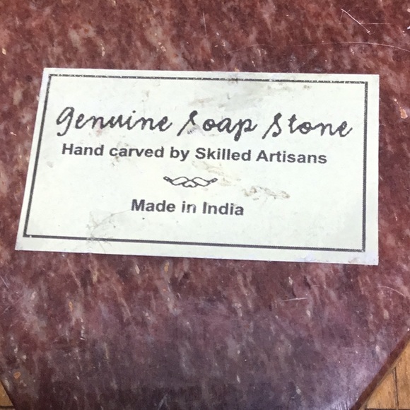 Inlaid Floral Framed by Cut Out Lattice Lid Carved Stone Jewelry Box EVC India - Picture 9 of 9